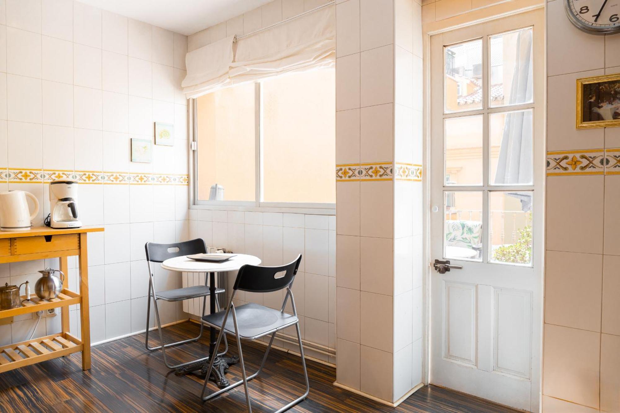 C92 - Rustic Two Bedrooms Apartment With Terrace Málaga Exteriör bild